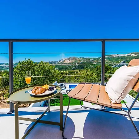 Sky High Villa *